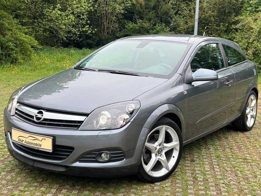 Opel Astra 26.000 km 14.990 € München 81243