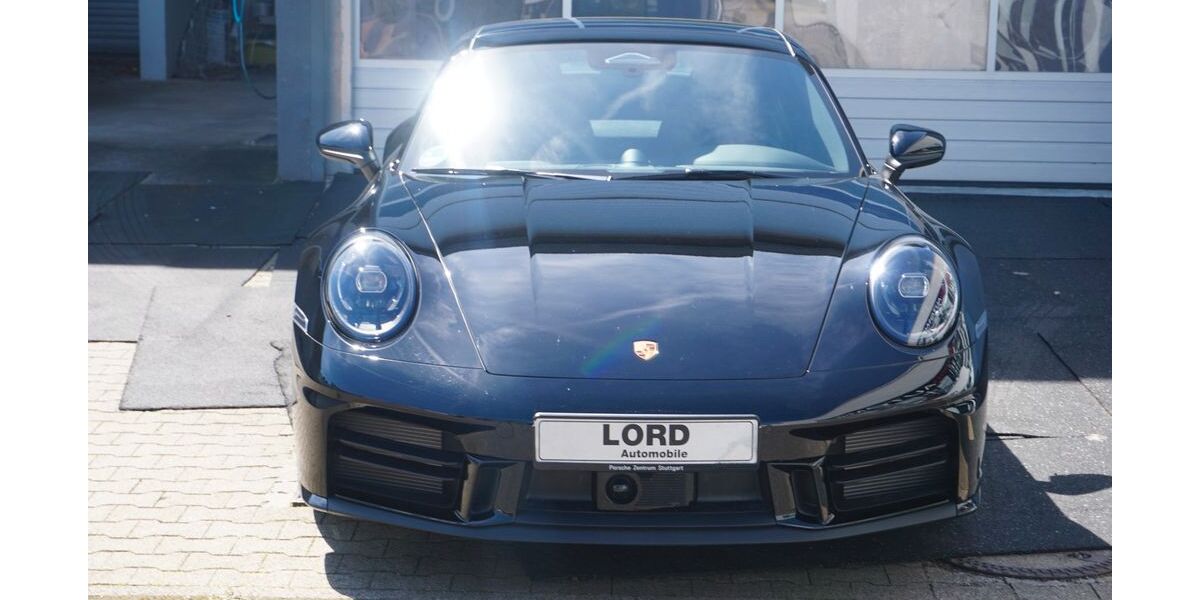 Porsche 992 8.500 km 136.970 &euro; Stuttgart 70499