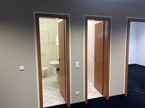 Gewerbeobjekt Chemnitz Zentrum - 5 Zimmer, 128 m&sup2;, 1.417&euro; | Angebot:26787107