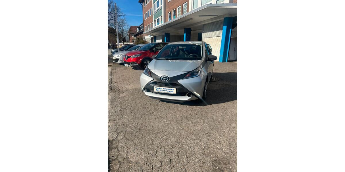 Toyota Aygo (X) 77.000 km 6.500 &euro; Kiel 24148