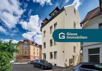 Helle 2-Zimmer-Wohnung mit Balkon in zentraler Lage