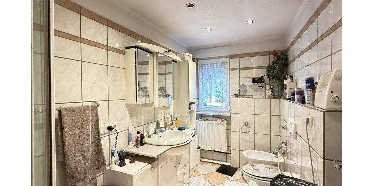 Einfamilienhaus Schwaigern / Massenbach Massenbach - 6 Zimmer, 138 m&sup2;, 319.000&euro; | Angebot:25697221