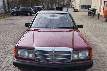 Mercedes-Benz 190 181.203 km 3.399 &euro; Berlin 12349