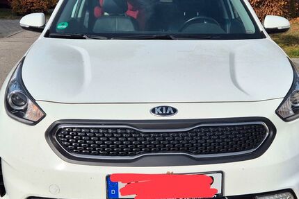 Kia Niro 86.000 km 15.000 &euro; Grünwald 82031