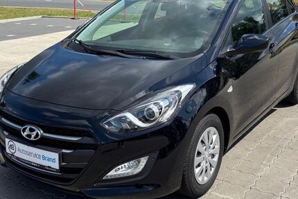 Hyundai i30 57.552 km 10.290 &euro; Hemsbünde 27386