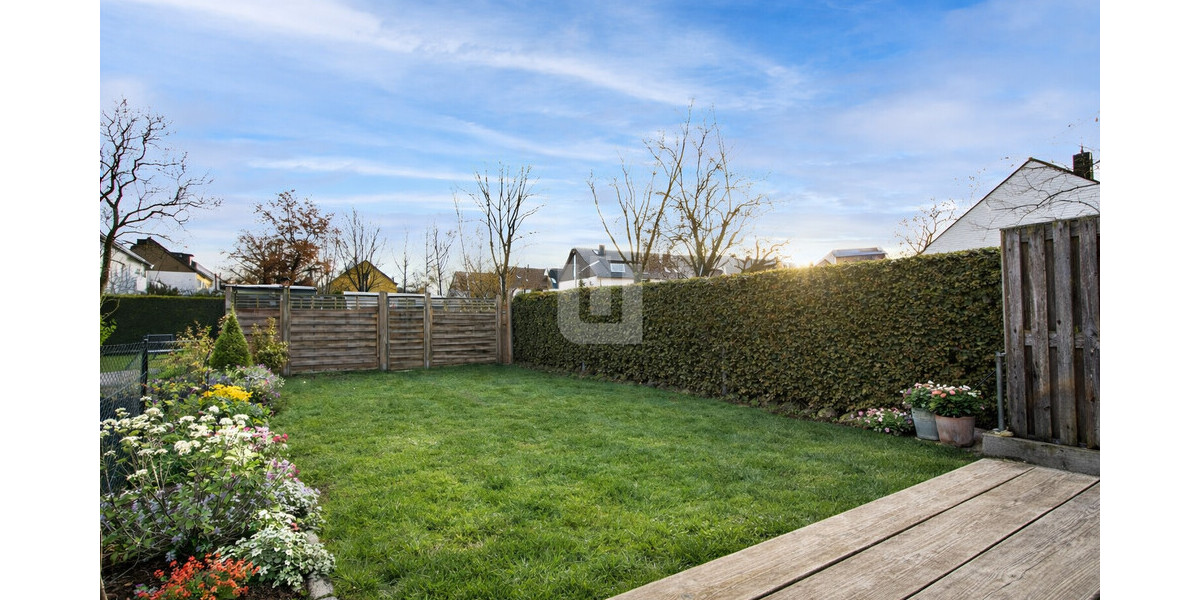 WINDISCH IMMOBILIEN - Renoviertes Reihenmittelhaus in Ortsrandlage von Puchheim 5 zimmer