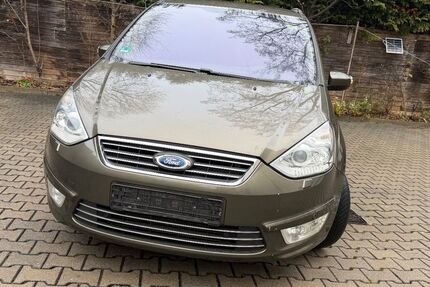 Ford Galaxy 166.523 km 4.999 &euro; München 81245