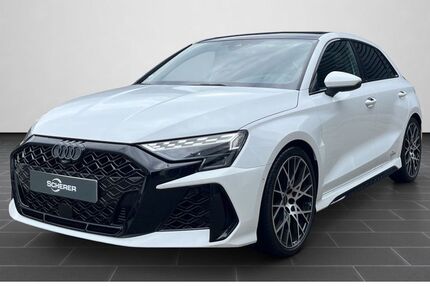 Audi RS3 9.900 km 67.970 € Homburg 66424