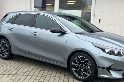 Kia ceed / Ceed 1.900 km 26.890 &euro; Burg OT Reesen 39288