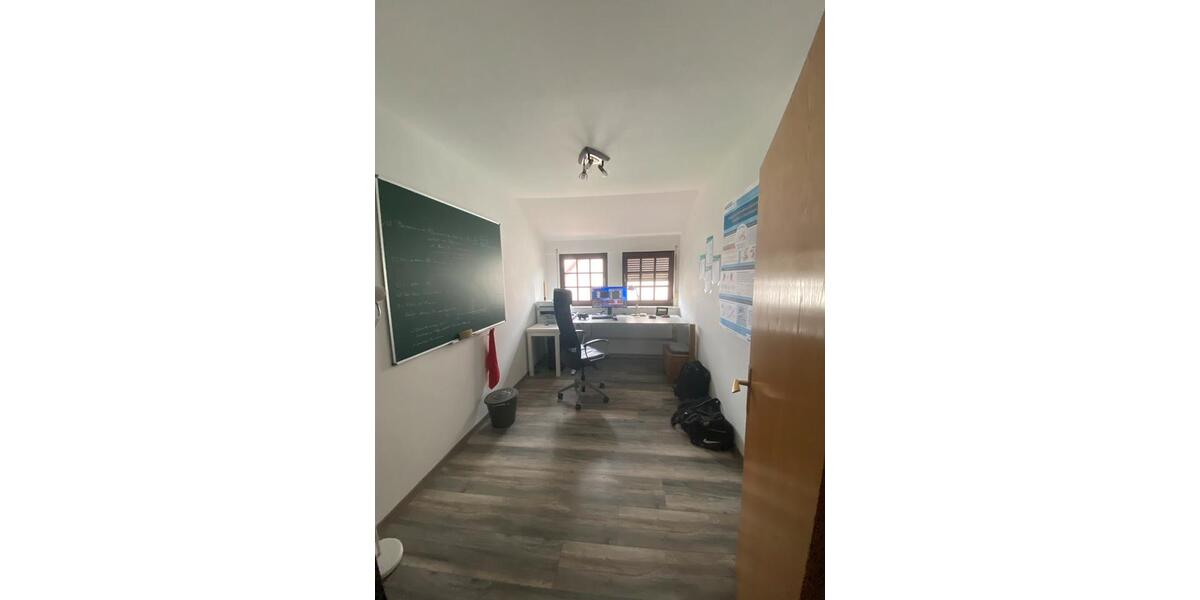 Dachgeschoßwohnung Hille - 3 Zimmer, 85 m&sup2;, 740&euro; | Angebot:26271507