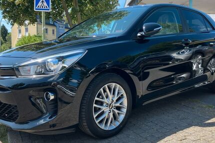 Kia Rio 54.490 km 9.999 &euro; Essen 45359