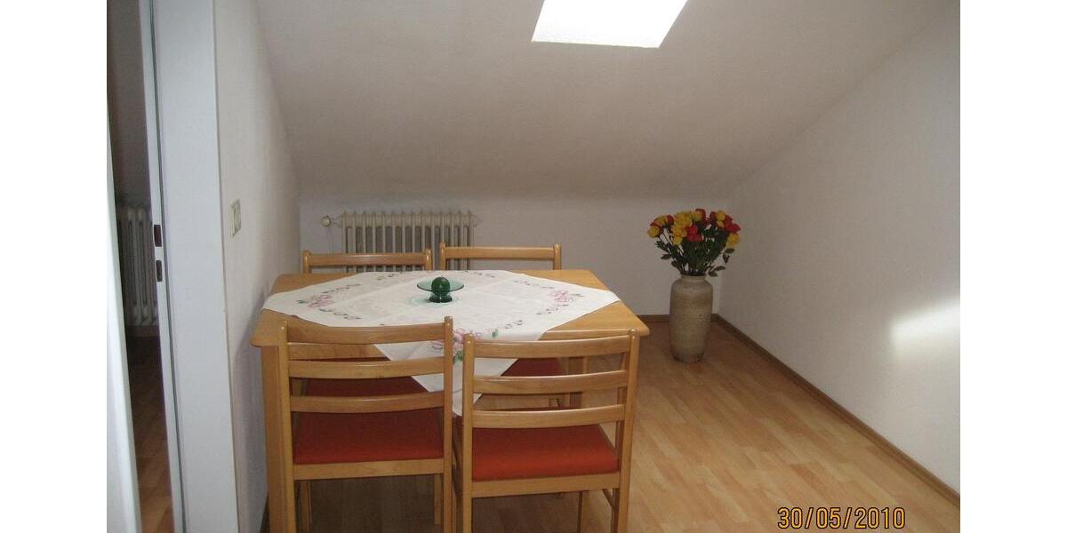 Dachgeschoßwohnung Neuss Augustinusviertel - 2.5 Zimmer, 60 m&sup2;, 695&euro; | Angebot:24603843