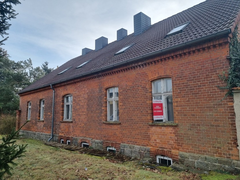 Verkauf eines Bauernhauses mit Einliegerwohung und Stallungen in Jävenitz!!! 15 zimmer