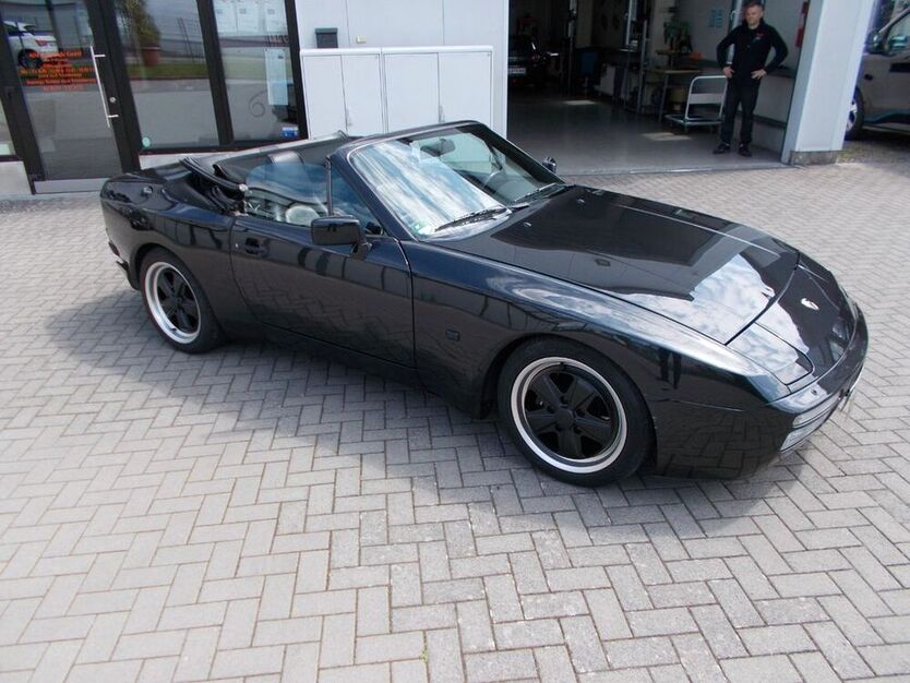 944