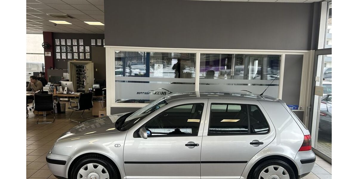 VW Golf 37.378 km 5.590 &euro; Hannover 30419