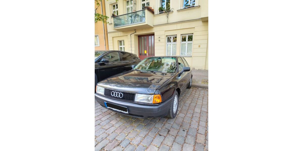 Audi 80 152.000 km 2.200 &euro; Berlin 10437