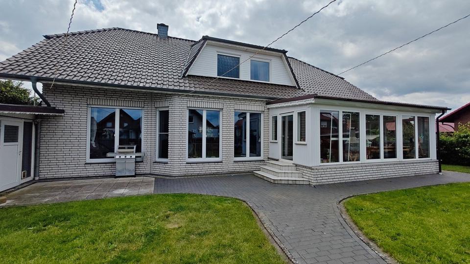 Einfamilienhaus Wahrenholz - 7 Zimmer, 229 m&sup2;, 429.000&euro; | Angebot:26780231