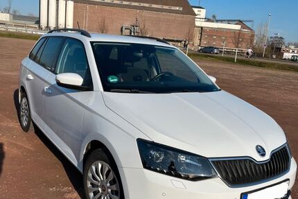 Skoda Fabia 136.000 km 9.300 &euro; Lembruch 49459