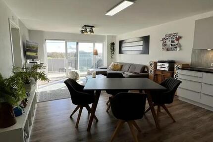 3 Zimmer Wohnung mit Balkon und Einbauküche 3 zimmer