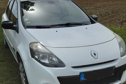 Renault Clio 177.800 km 2.150 &euro; Offingen 89362