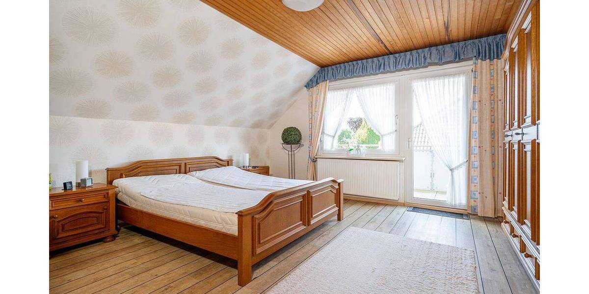 Einfamilienhaus Esens - 6 Zimmer, 180 m&sup2;, 449.000&euro; | Angebot:26202125