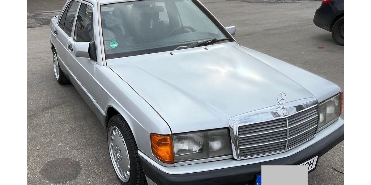 Mercedes-Benz 190 189.000 km 11.399 &euro; Stuttgart 70374