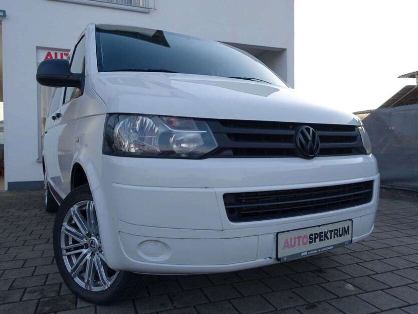 VW T5 Transporter 200.000 km 11.890 € Königsbrunn 86343