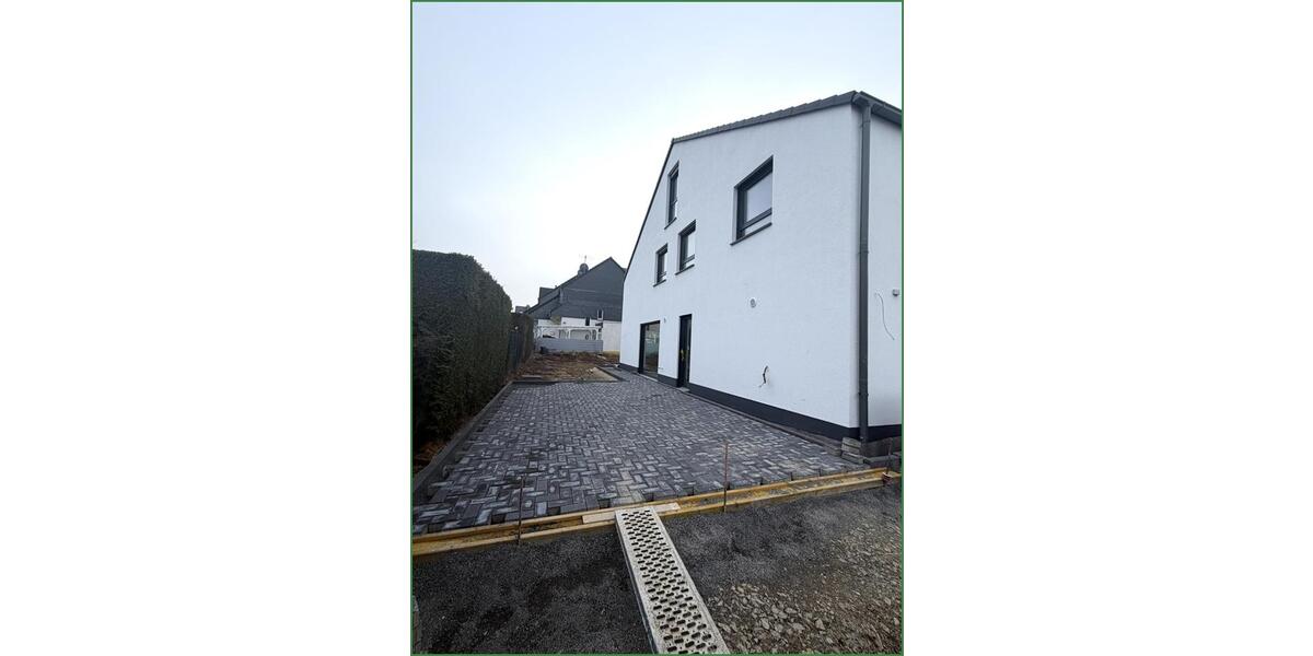 Doppelhaushälfte Odenthal - 5 Zimmer, 163 m&sup2;, 2.395&euro; | Angebot:24781000