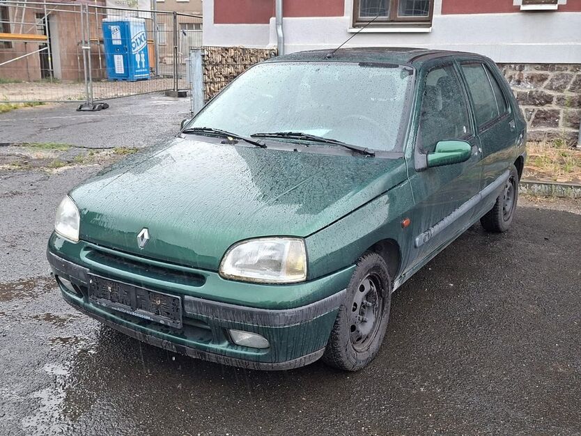 Renault Clio 119.989 km 1.200 € Borna 04552