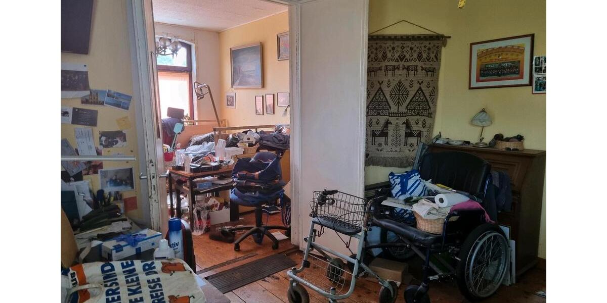 Mehrfamilienhaus, Wohnhaus Wesselburen - 5 Zimmer, 175 m&sup2;, 125.000&euro; | Angebot:27023253