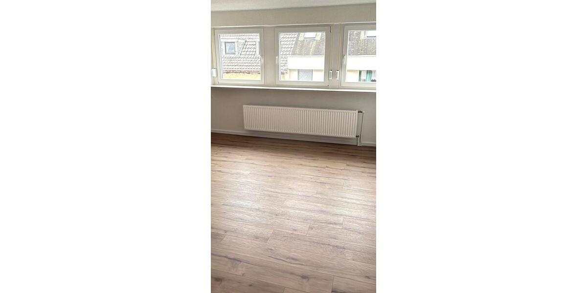 Etagenwohnung Neuwied - 3 Zimmer, 89 m&sup2;, 750&euro; | Angebot:25053901