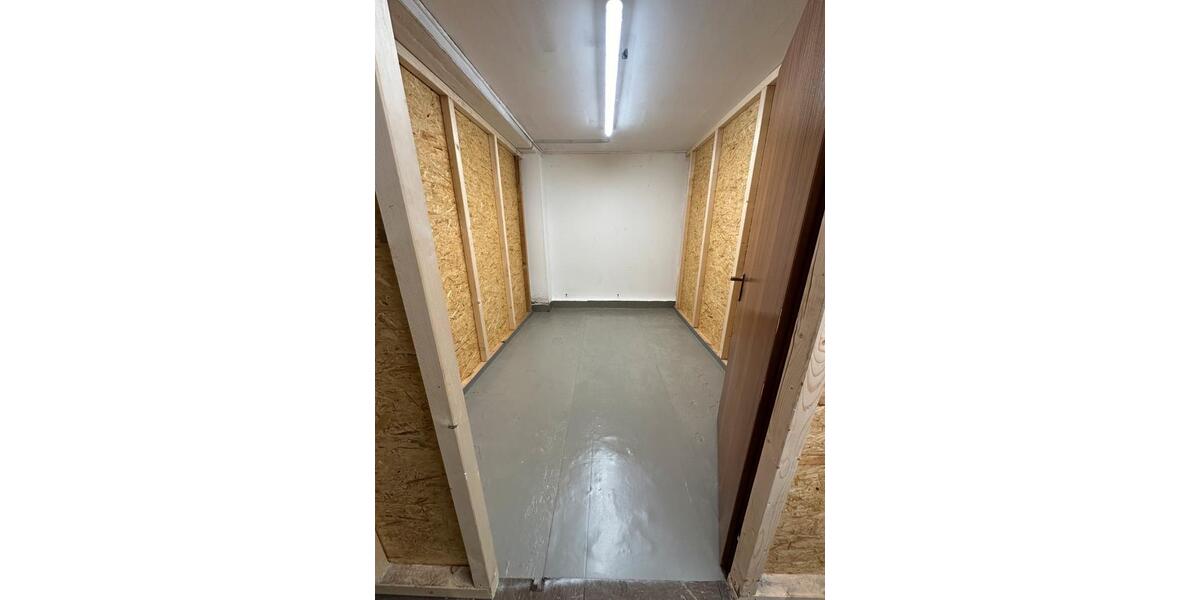 Lagerräume Abteile zimmer