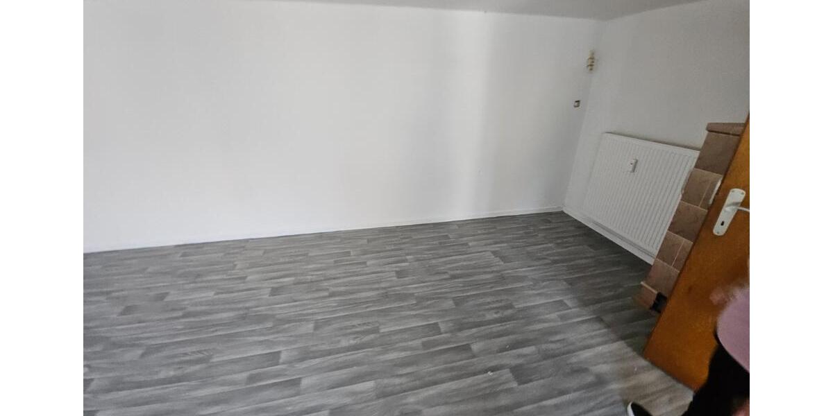 Etagenwohnung Aerzen - 1 Zimmer, 10 m&sup2;, 300&euro; | Angebot:25404071