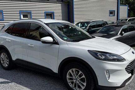 Ford Kuga 169.000 km 12.999 &euro; Detmold 32758