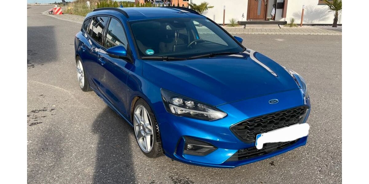 Ford Focus 100.000 km 15.400 &euro; Massing 84323