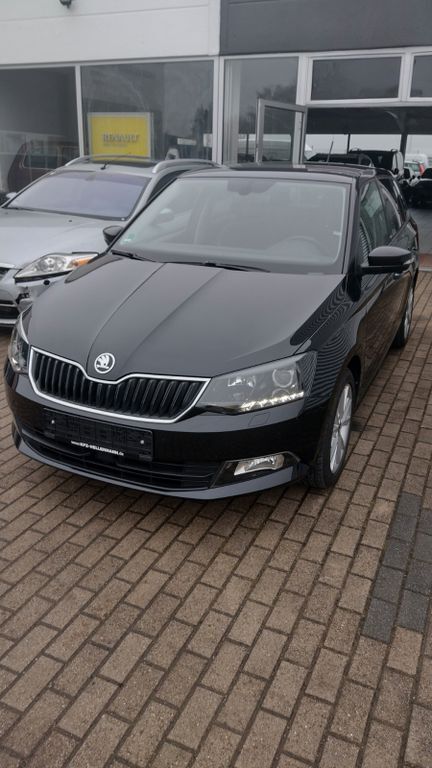 Skoda Fabia 92.500 km 12.999 € Gera 07554