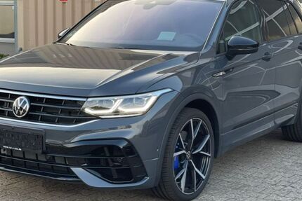 VW Tiguan 800 km 63.900 € Düren 52351