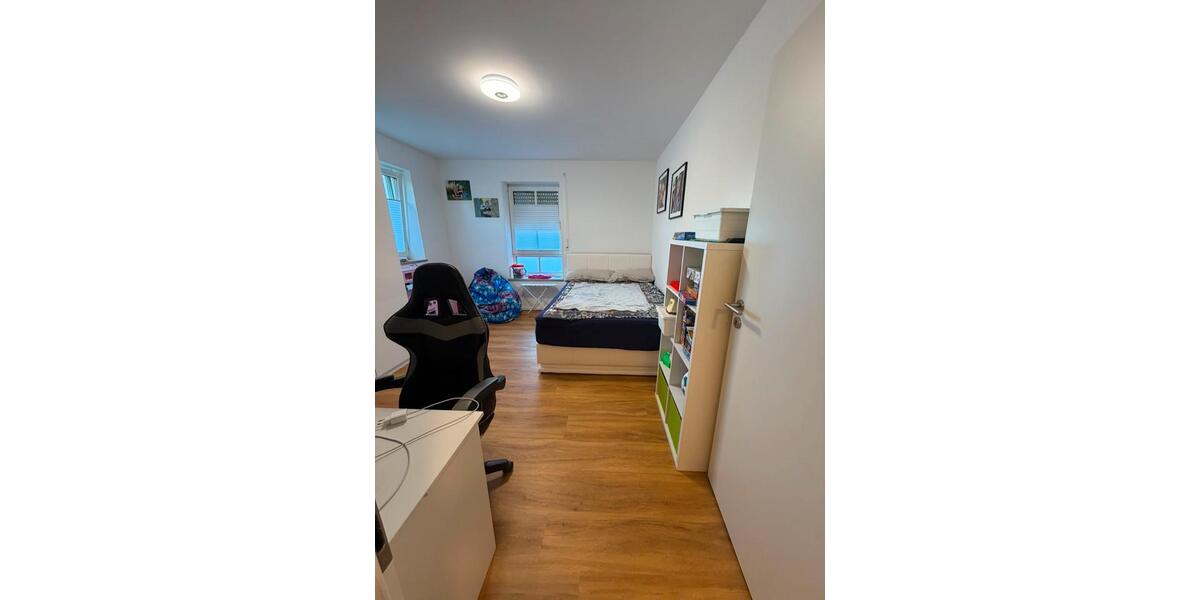 Erdgeschoßwohnung Neutraubling - 3 Zimmer, 86 m&sup2;, 385.000&euro; | Angebot:27271532