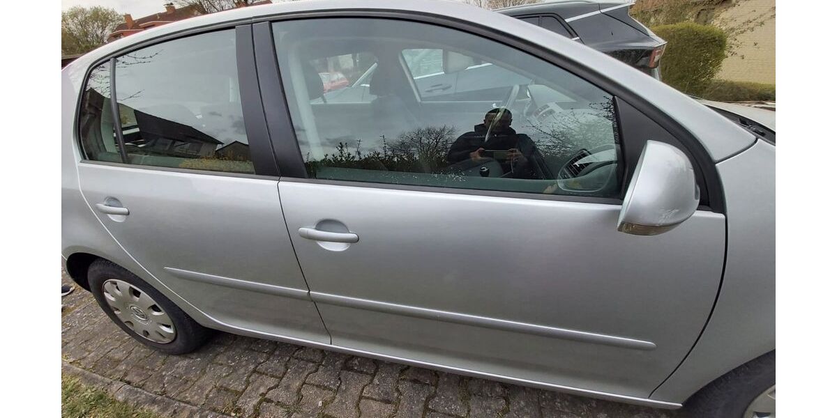 VW Golf 145.737 km 3.500 &euro; Detmold 32756