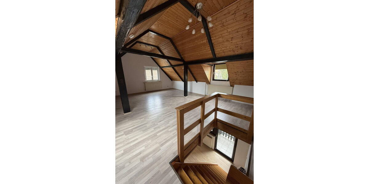 Einfamilienhaus Friedberg Ockstadt - 8 Zimmer, 195 m&sup2;, 2.490&euro; | Angebot:26358860