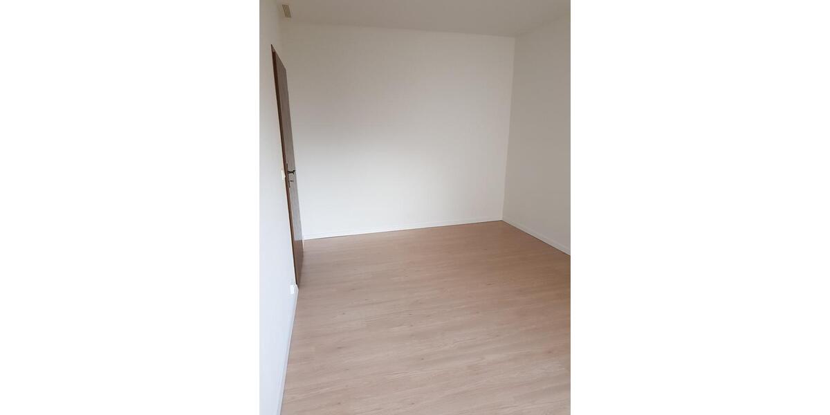 Erdgeschoßwohnung Frankenberg (Sachsen) - 2 Zimmer, 52 m&sup2;, 275&euro; | Angebot:25977223