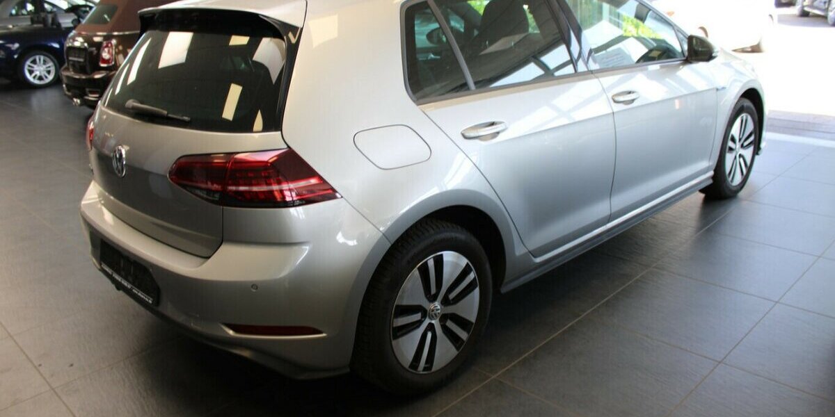 VW Golf 1.4 GTE Plug-In-Hybrid DSG 99.120 km 15.980 &euro; Euskirchen 53881