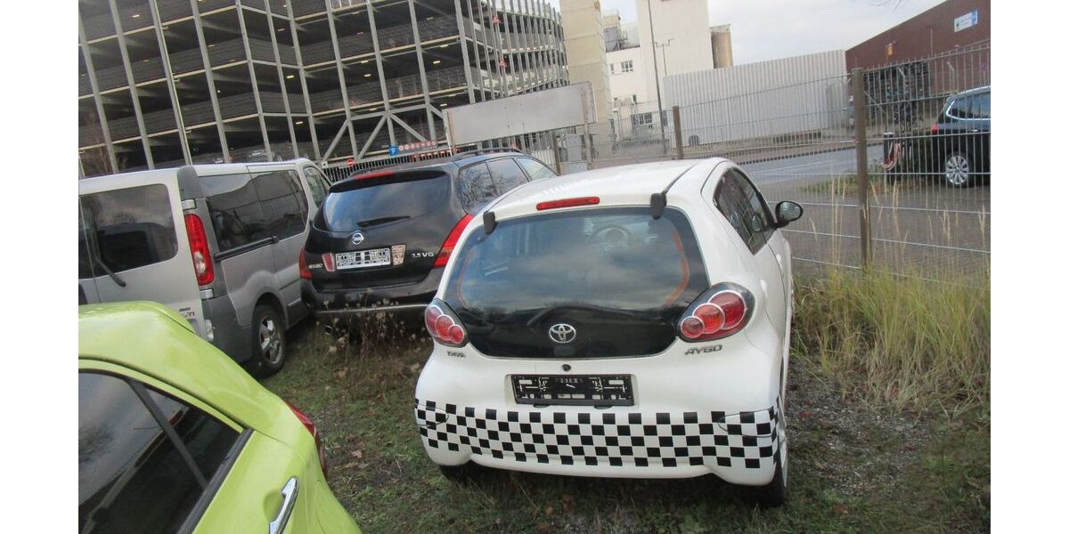 Toyota Aygo (X) 113.000 km 2.199 € Hannover 30419
