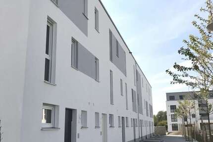 Haus Augsburg Haunstetten-Siebenbrunn - 5 Zimmer, 136 m&sup2;, 1.790&euro; | Angebot:24856585