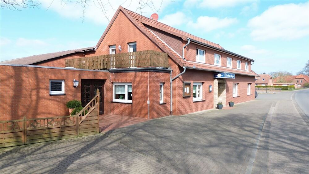 Vielseitige Hofanlage mit Wohnhaus, Stallungen, Scheune und Entwicklungspotenzial - Gewerbeobjekt Stolzenau | Angebot:27142435