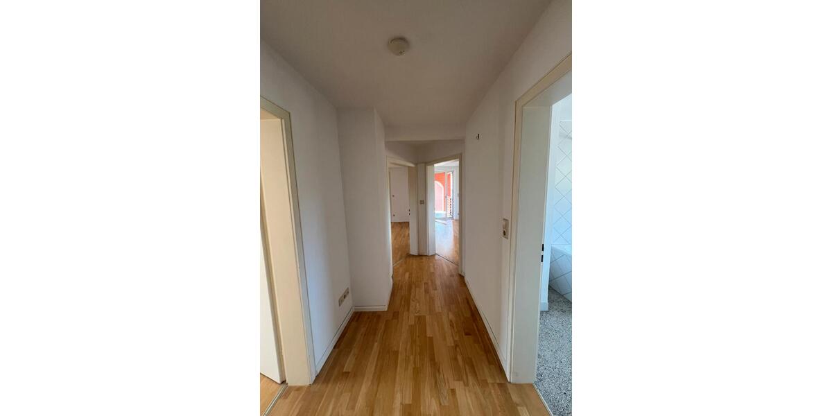 Dachgeschoßwohnung Offenburg Rammersweier - 3.5 Zimmer, 95 m&sup2;, 356.000&euro; | Angebot:26904311