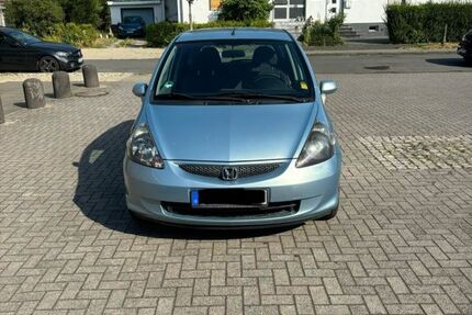 Honda Jazz 124.000 km 1.799 &euro; Düsseldorf 40227
