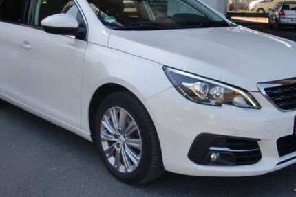 Peugeot 308 93.221 km 10.299 &euro; köln 51103