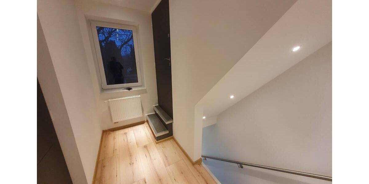 Dachgeschoßwohnung Elsterwerda - 1 Zimmer, 50 m&sup2;, 420&euro; | Angebot:25417239