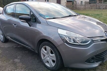 Renault Clio 120.000 km 5.499 &euro; Leipzig 04288
